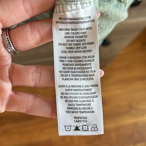 Calvin Klein Jeans Logo Fleece Cropped Sweatshirt - Picture 5 of 5